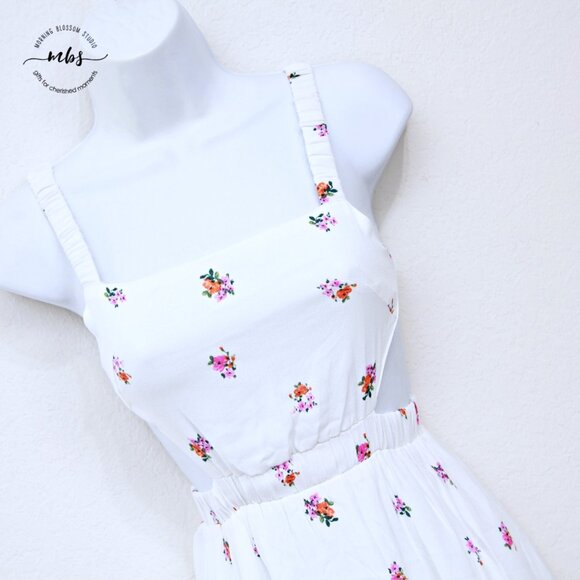 NWOT Sky To Moon Floral Cutout Sleeveless Unlined Mini Dress Pink Orange White - Picture 4 of 9